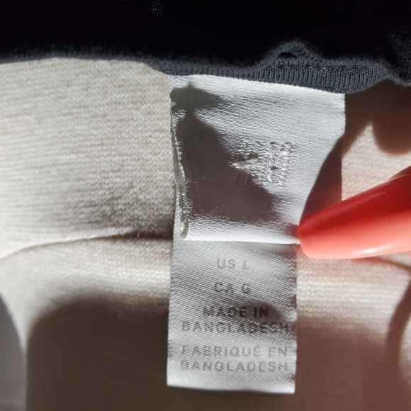 GRAPHIC tee shirt H&M size L. Preowned. - Picture 6 of 6